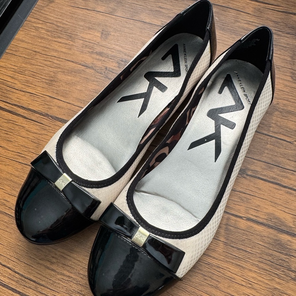 Anne Klein Sport Two-Tone Flats with Bow Accent